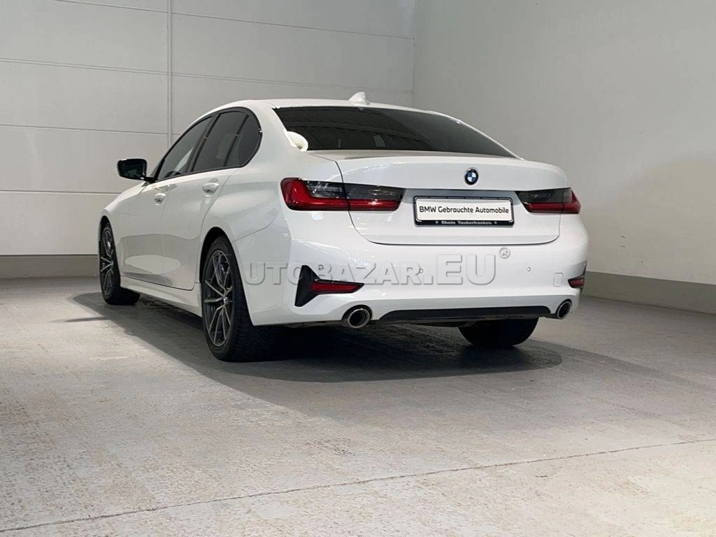 BMW Rad 3 330d mHEV A/T