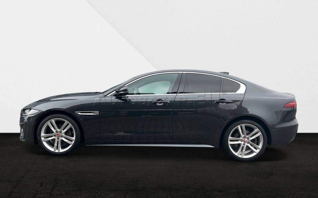 Jaguar XE 2.0D I4 D200 R-Dynamic SE A/T