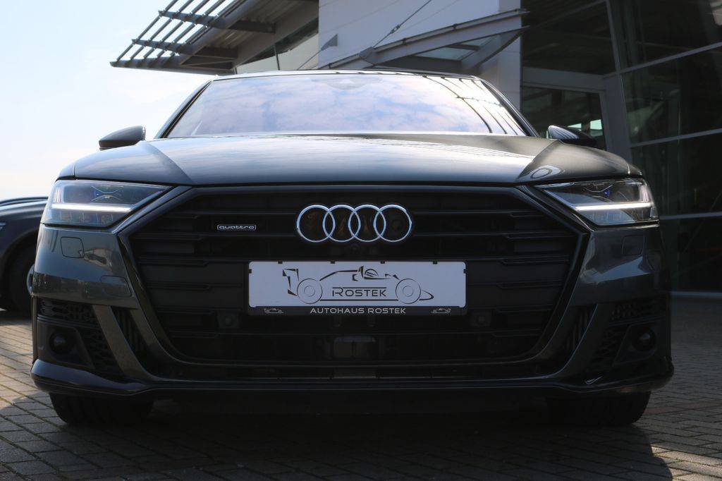 Audi A8 Long 60 4.0 TFSI V8 quattro tiptronic.