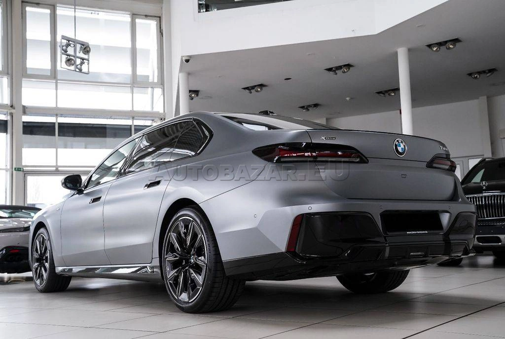 BMW Rad 7 740d  xDrive M-Sport