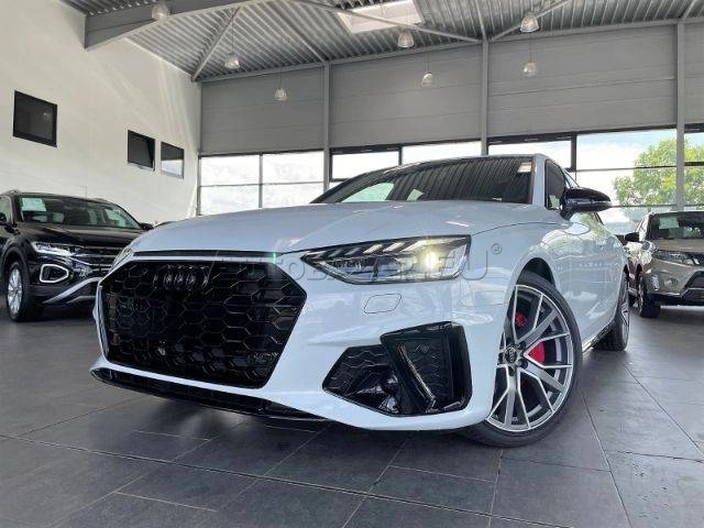 Audi A4 40 2.0 TDI mHEV S line S tronic