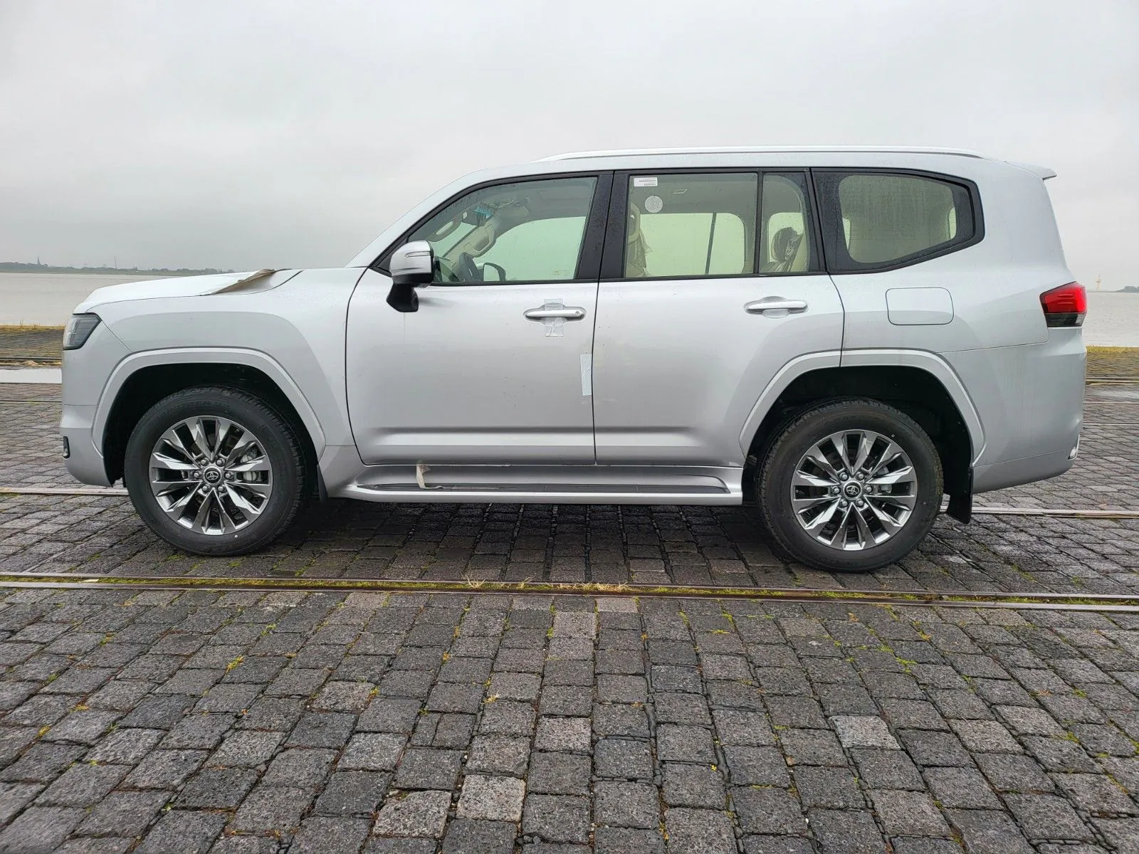 Toyota Land Cruiser 2025 na predaj – fotografia 2