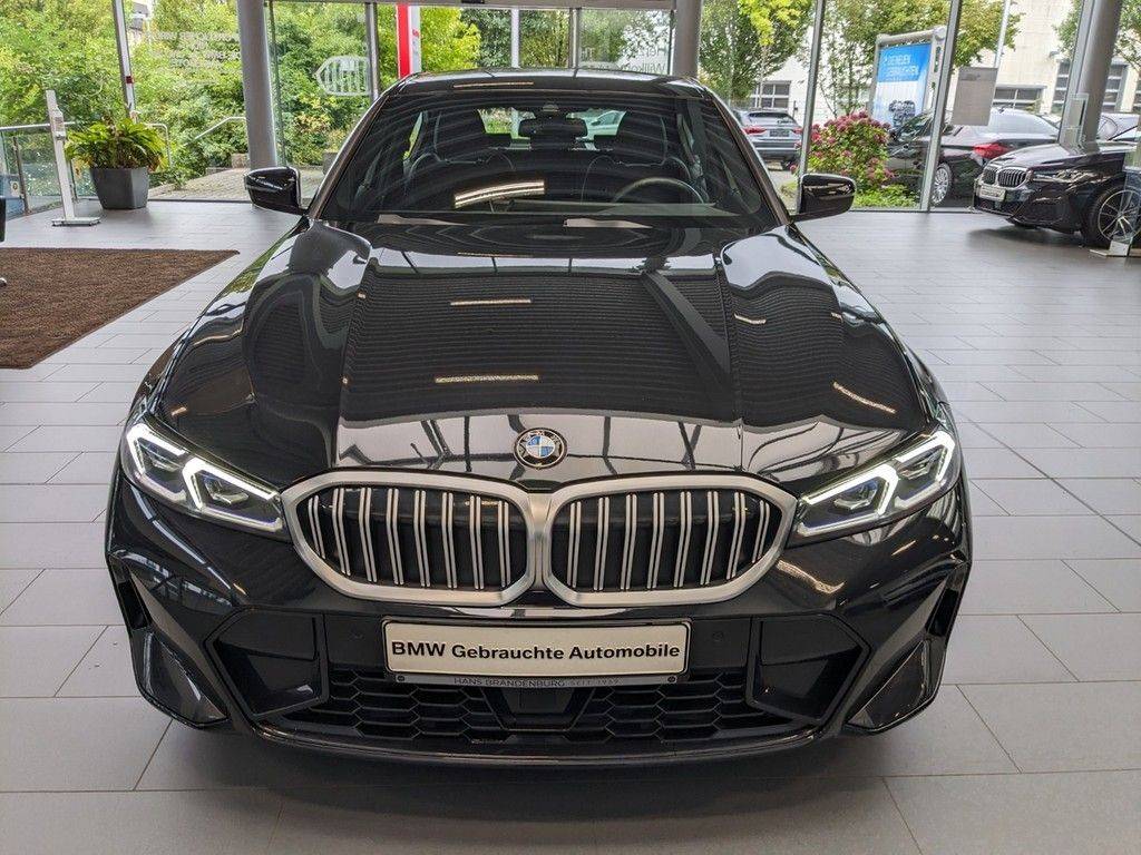BMW Rad 3 330i A/T