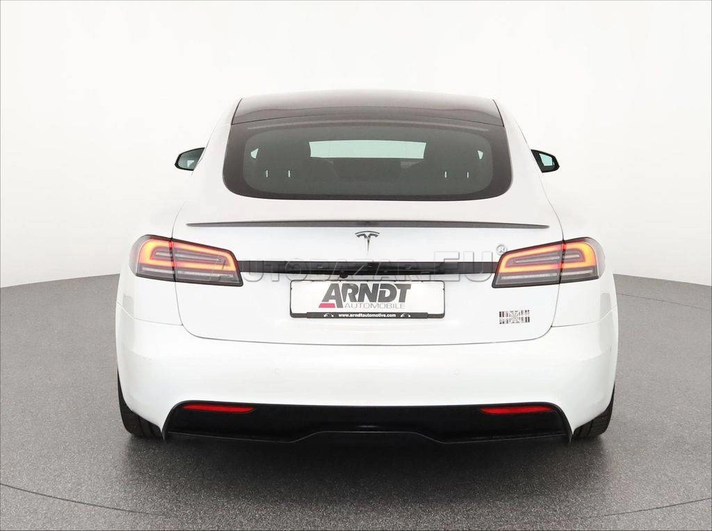 Tesla Model S Plaid