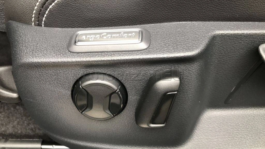 Volkswagen Passat Variant R-Line 4Motion