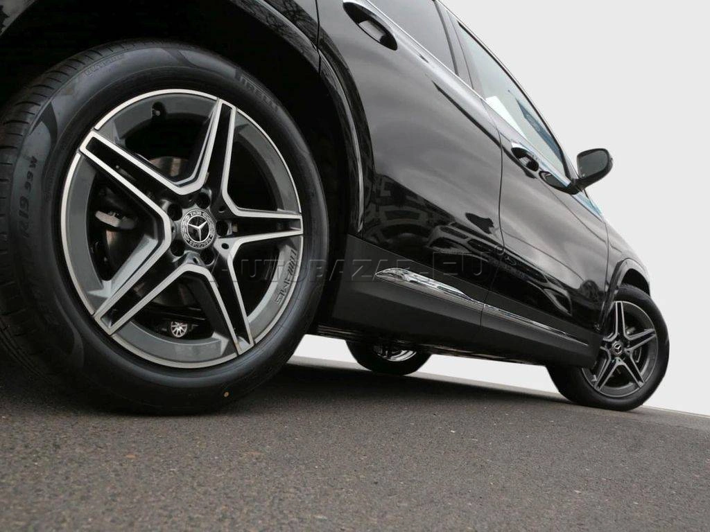 Mercedes-Benz GLA 200 d A/T