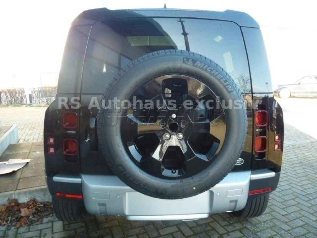 Land Rover Defender 90 3.0 I6 P400 MHEV SE A/T AWD