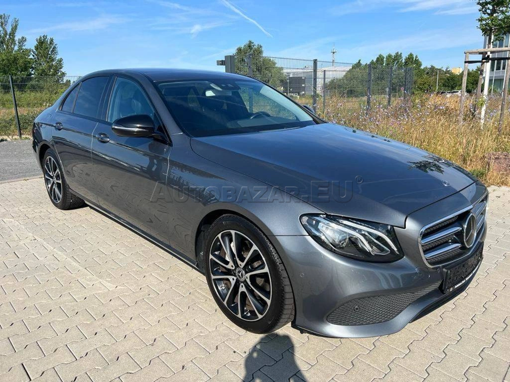 Mercedes-Benz E trieda Sedan 220 d A/T