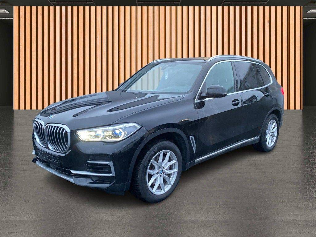 BMW X5 xDrive40i mHEV A/T