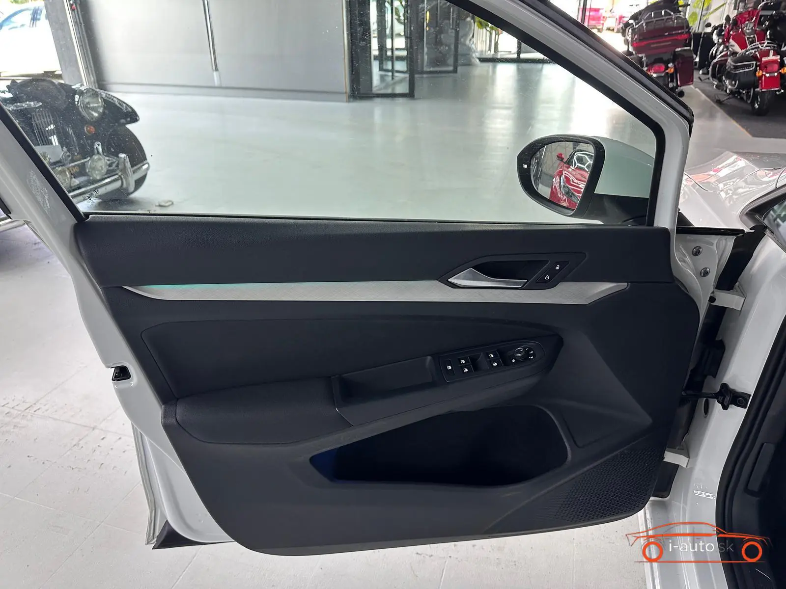 Volkswagen Golf 2021 na predaj – fotografia 10