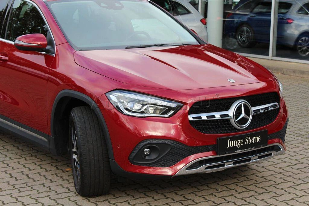 Mercedes-Benz GLA 200 d A/T