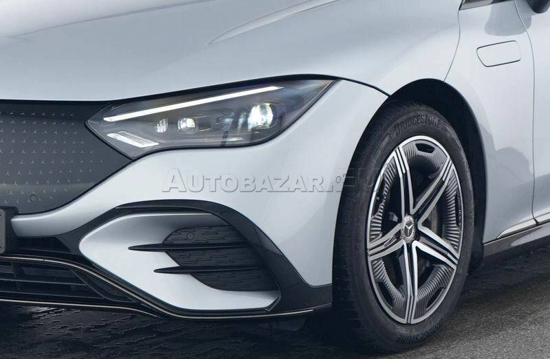 Mercedes-Benz EQE 300