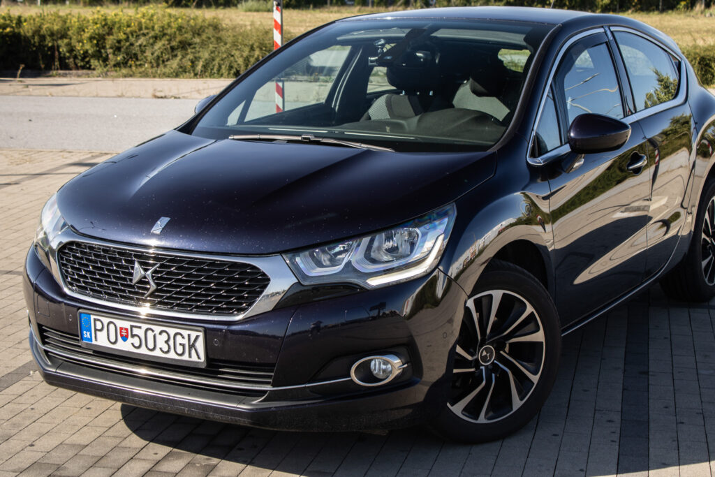 DS Automobiles 4
