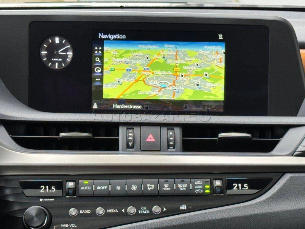 Lexus ES 2020 na predaj – fotografia 17