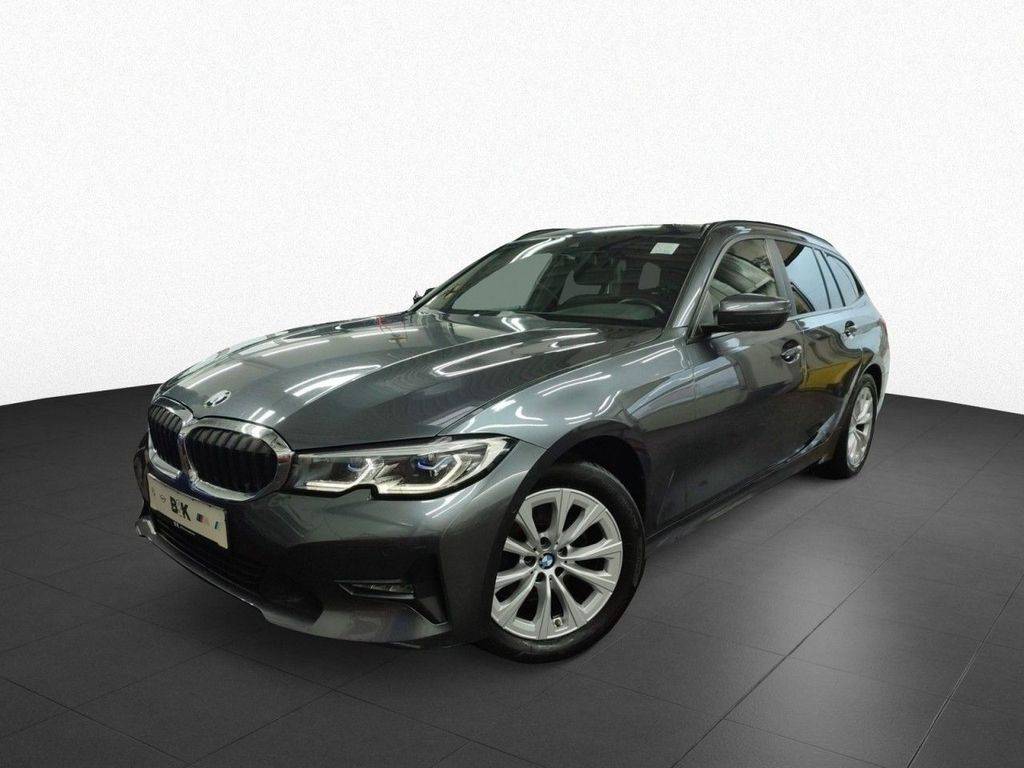 BMW Rad 3 Touring 320d  A/T