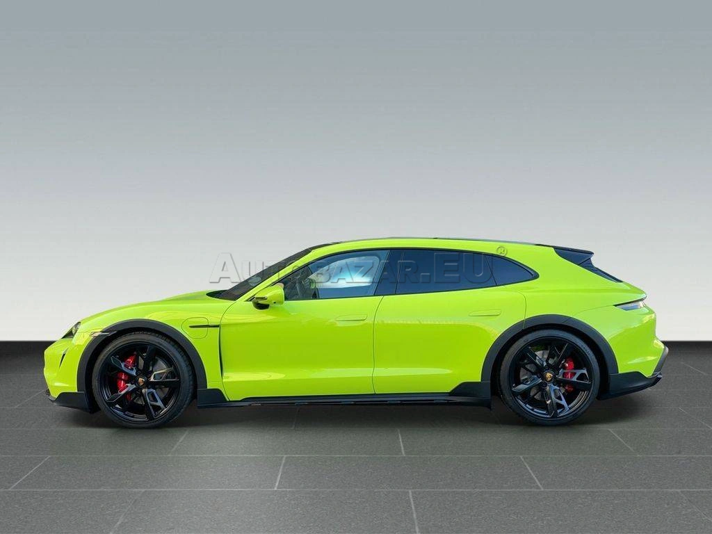 Porsche Taycan 4S Cross Turismo