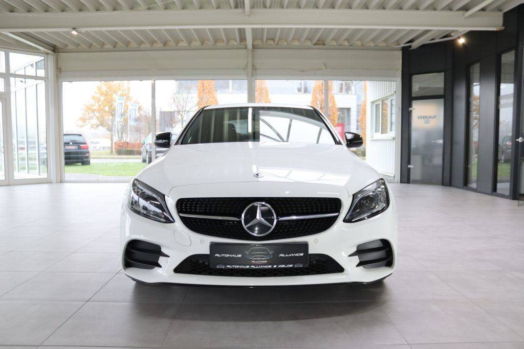 Mercedes-Benz C trieda Sedan 300 d mHEV A/T