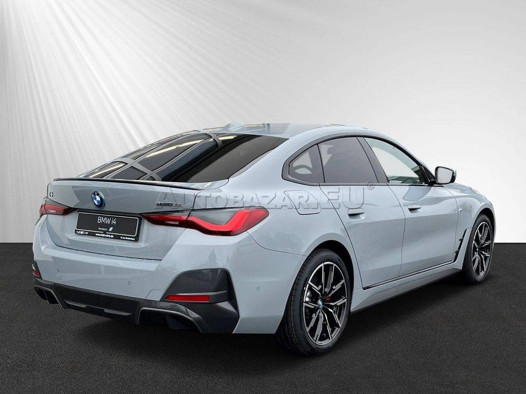 BMW i4 eDrive35