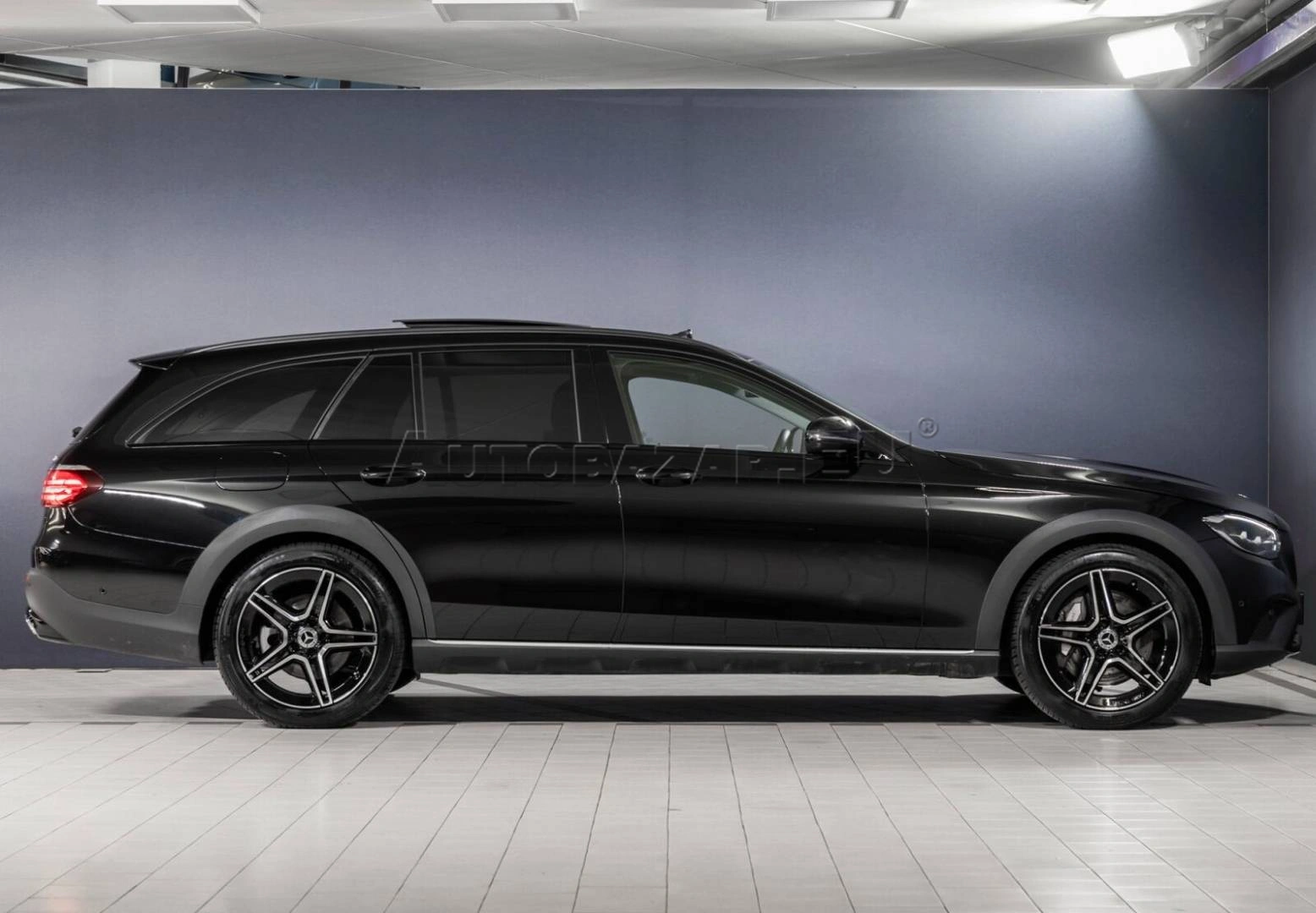 Mercedes-Benz E trieda Kombi 400 d T 4M All-Terrain Avantgarde