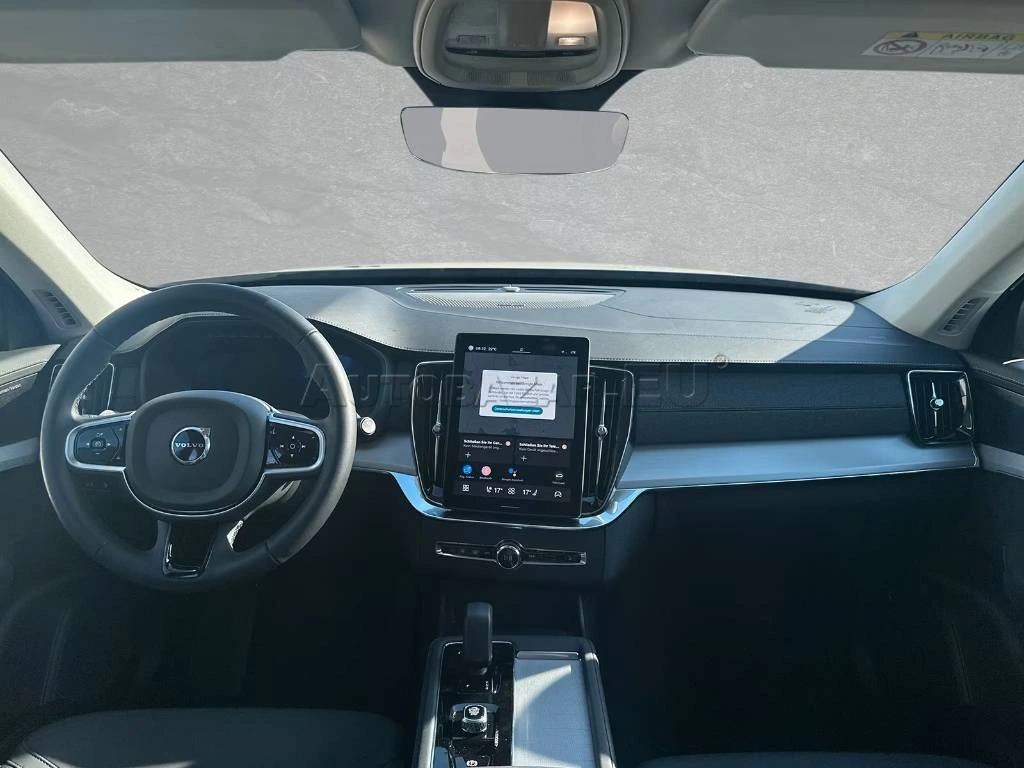 Volvo XC90 T8 AWD Core Facelift