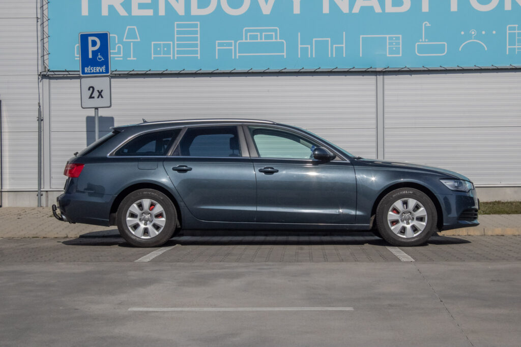 Audi A6 Avant