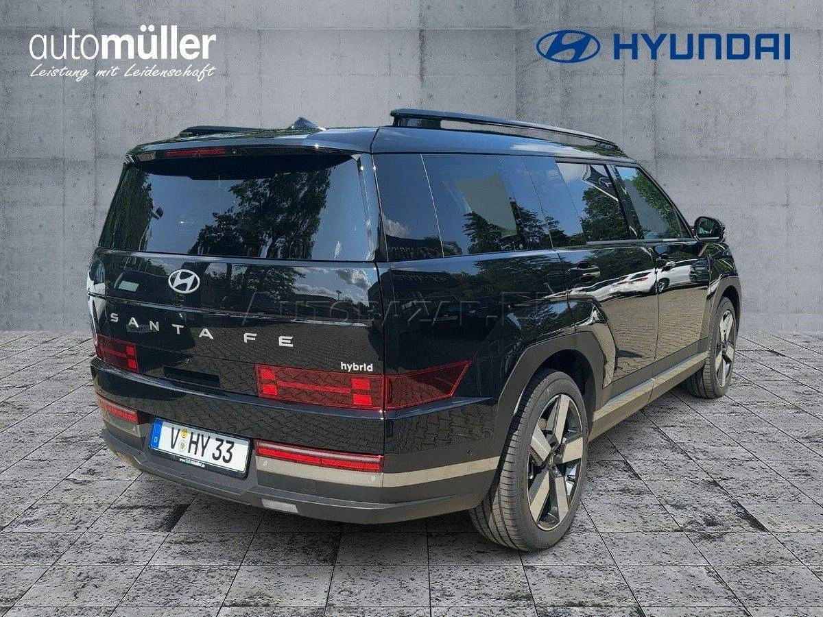 Hyundai Santa Fe HEV Signature