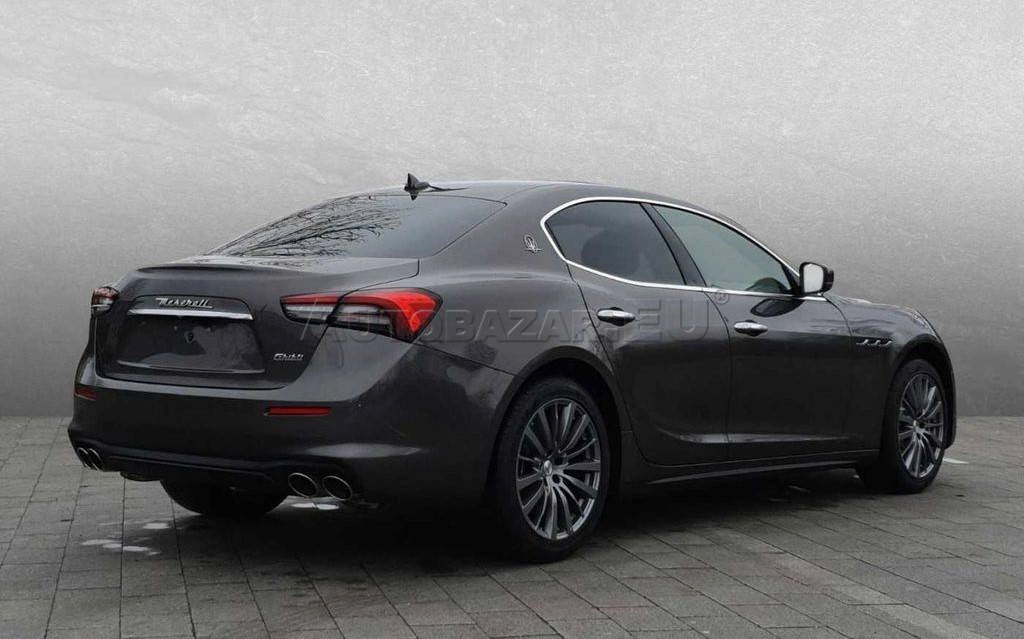 Maserati Ghibli A/T