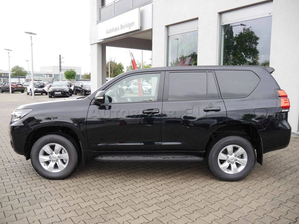 Toyota Land Cruiser 2.8 D-4D 204 Comfort A/T 4x4