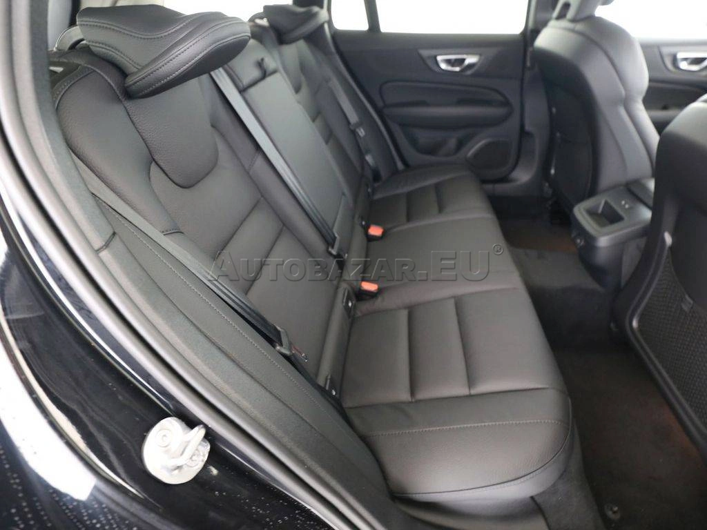 Volvo V60 B4 Plus Dark A/T