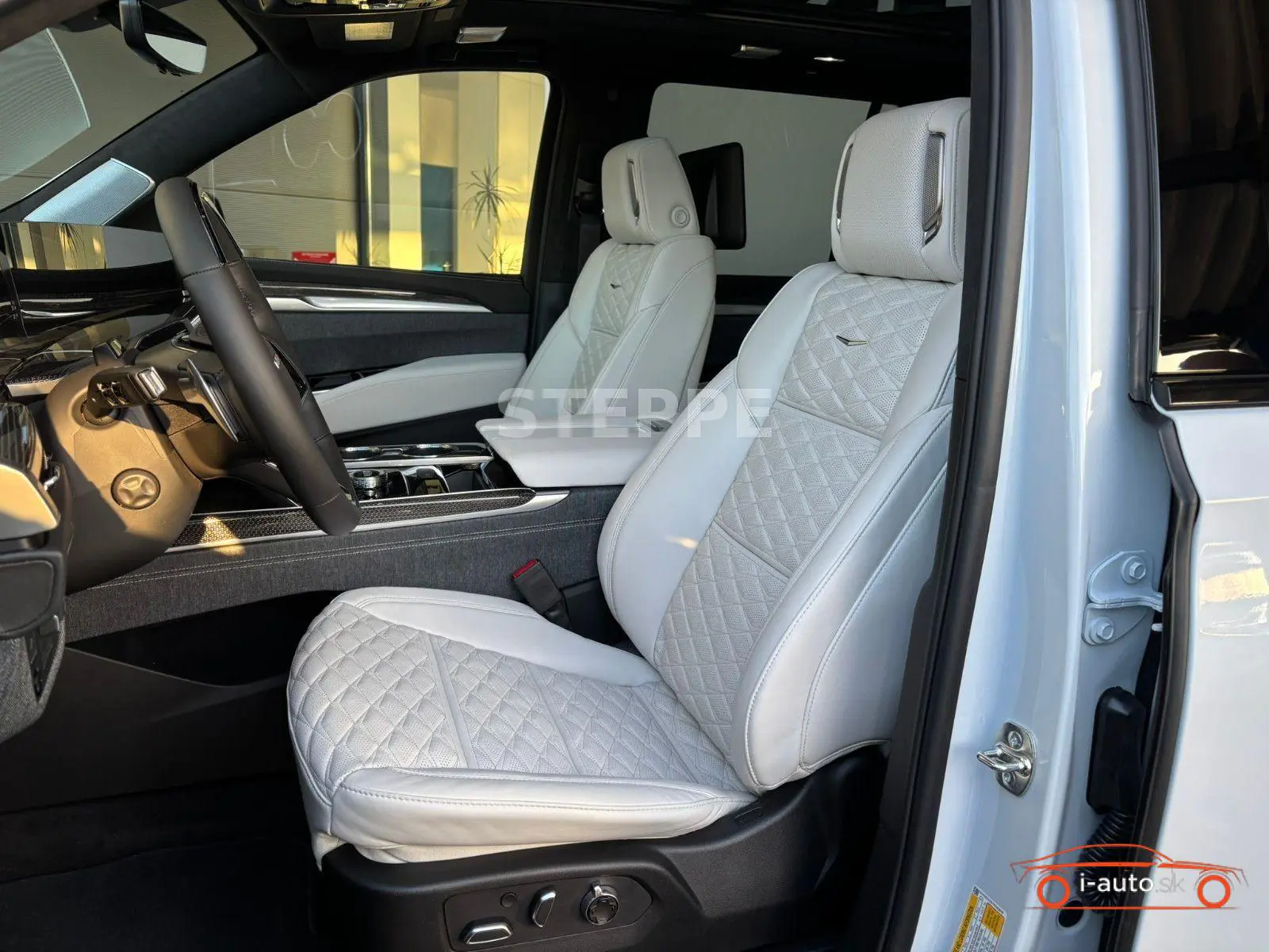 Cadillac Escalade 2026 na predaj – fotografia 10