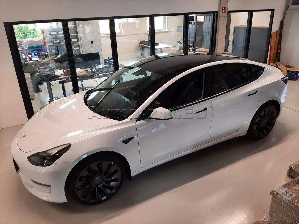 Tesla Model 3 Performance 82kWh AWD