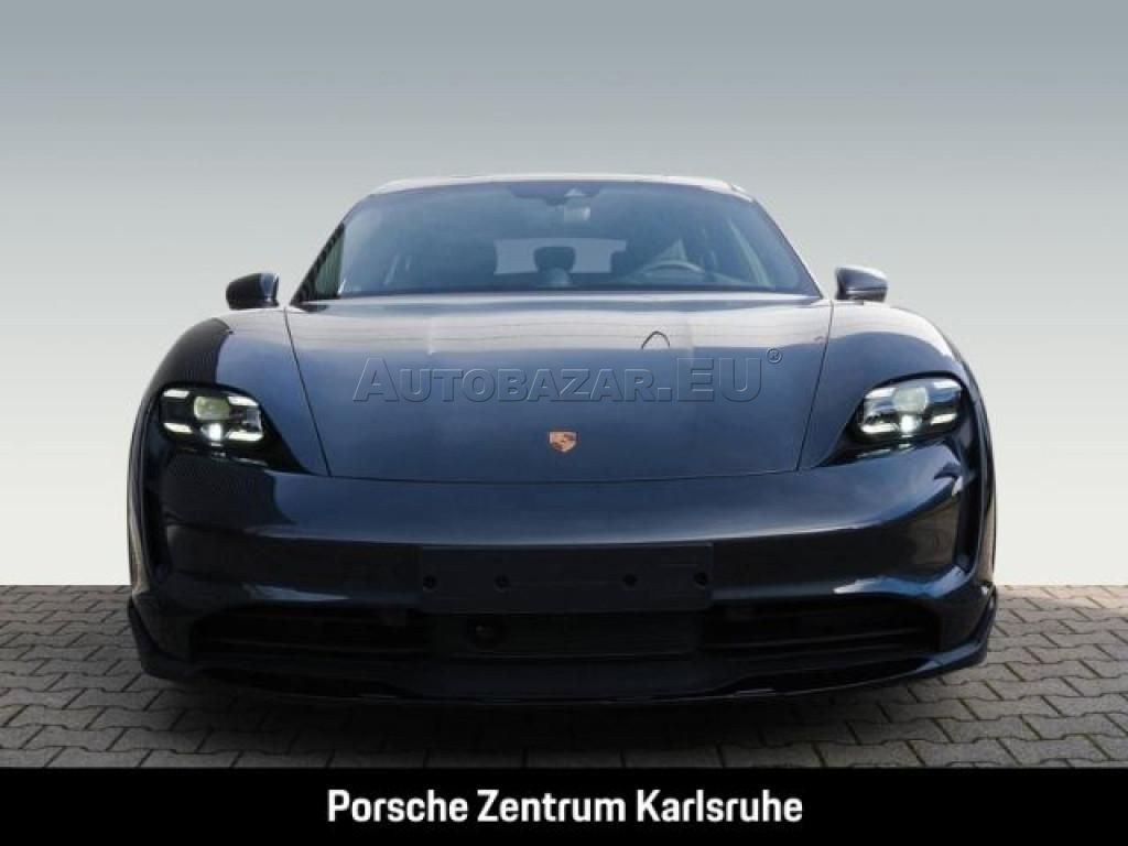 Porsche Taycan 4S Cross Turismo