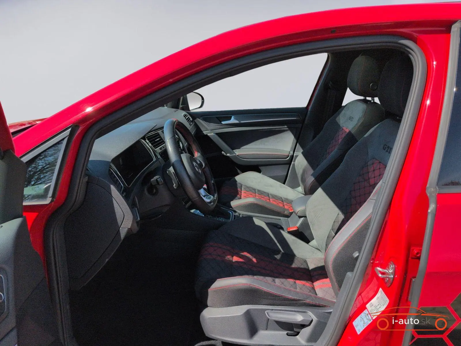 Volkswagen Golf 2019 na predaj – fotografia 11