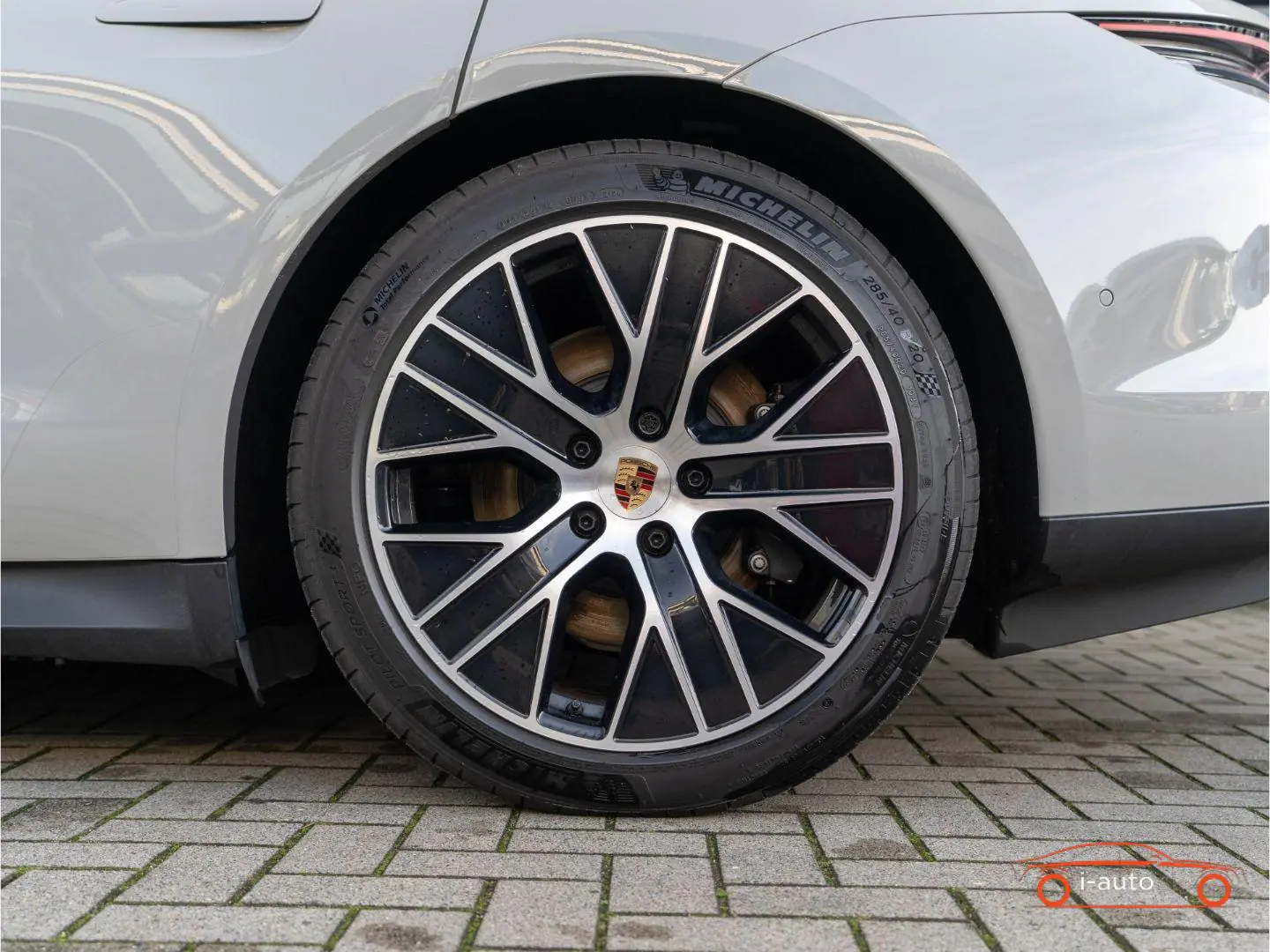 Porsche Taycan 2025 na predaj – fotografia 20