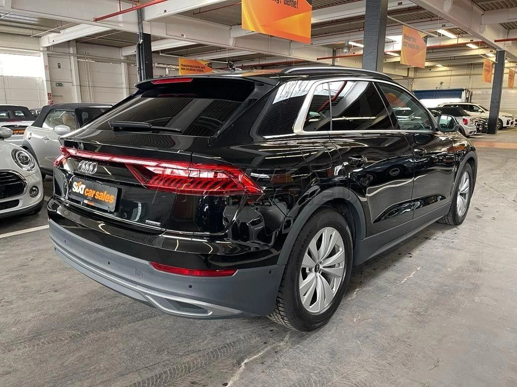 Audi Q8 55 TFSI mHEV quattro tiptronic