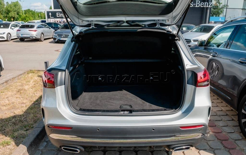 Mercedes-Benz GLA 200 d A/T