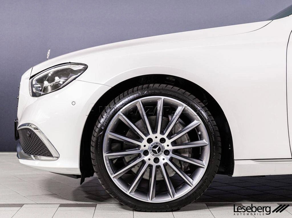 Mercedes-Benz E trieda Sedan 300 d mHEV 4MATIC A/T