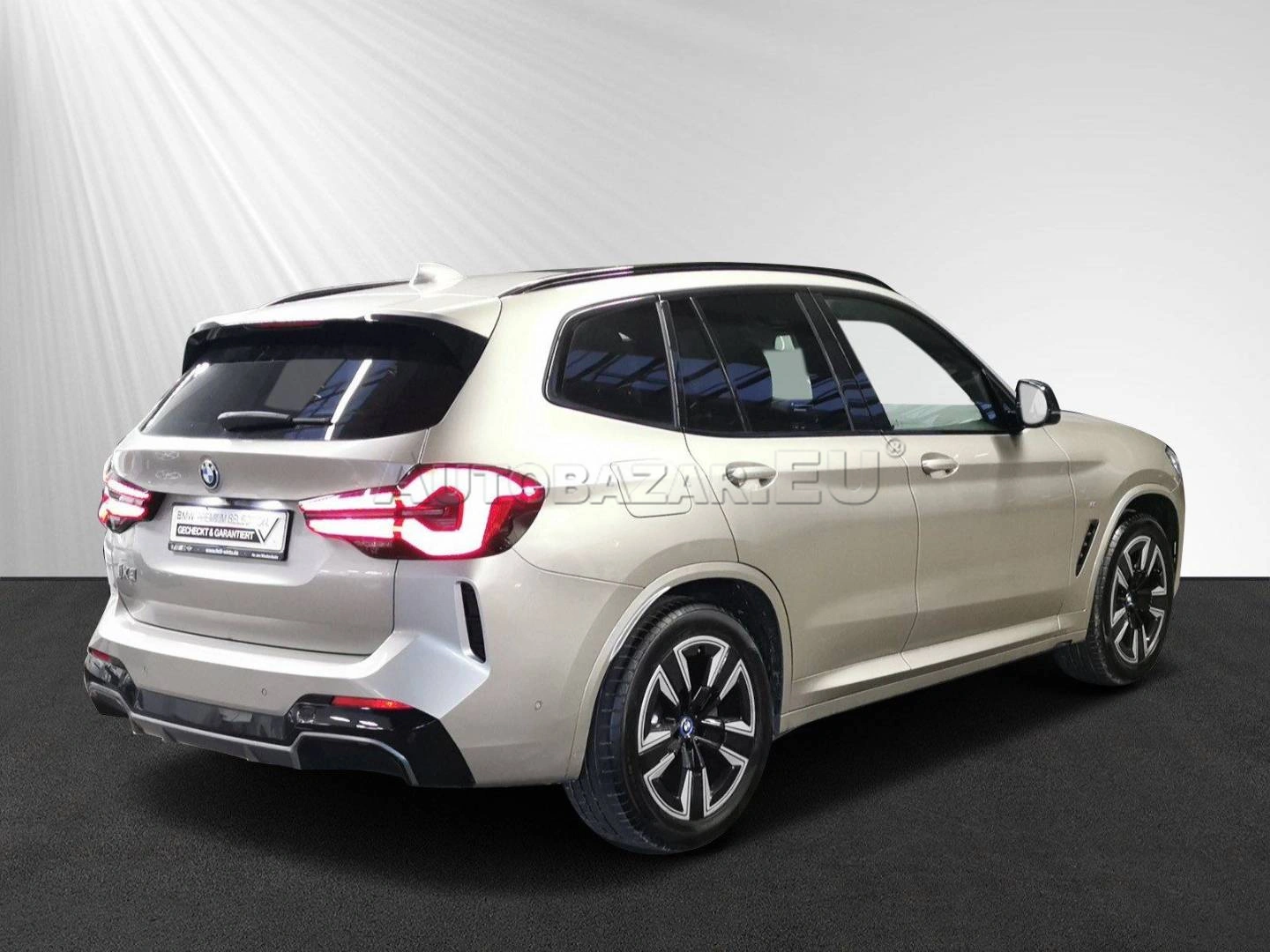 BMW iX3 A/T