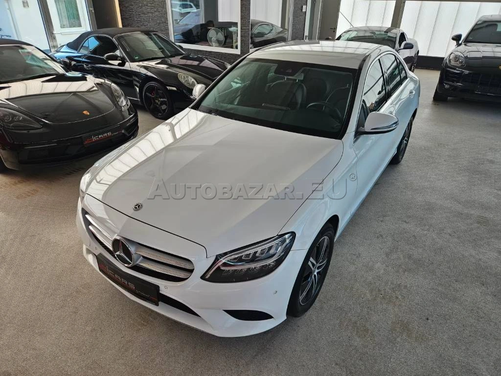 Mercedes-Benz C trieda Sedan 220 d 4MATIC A/T