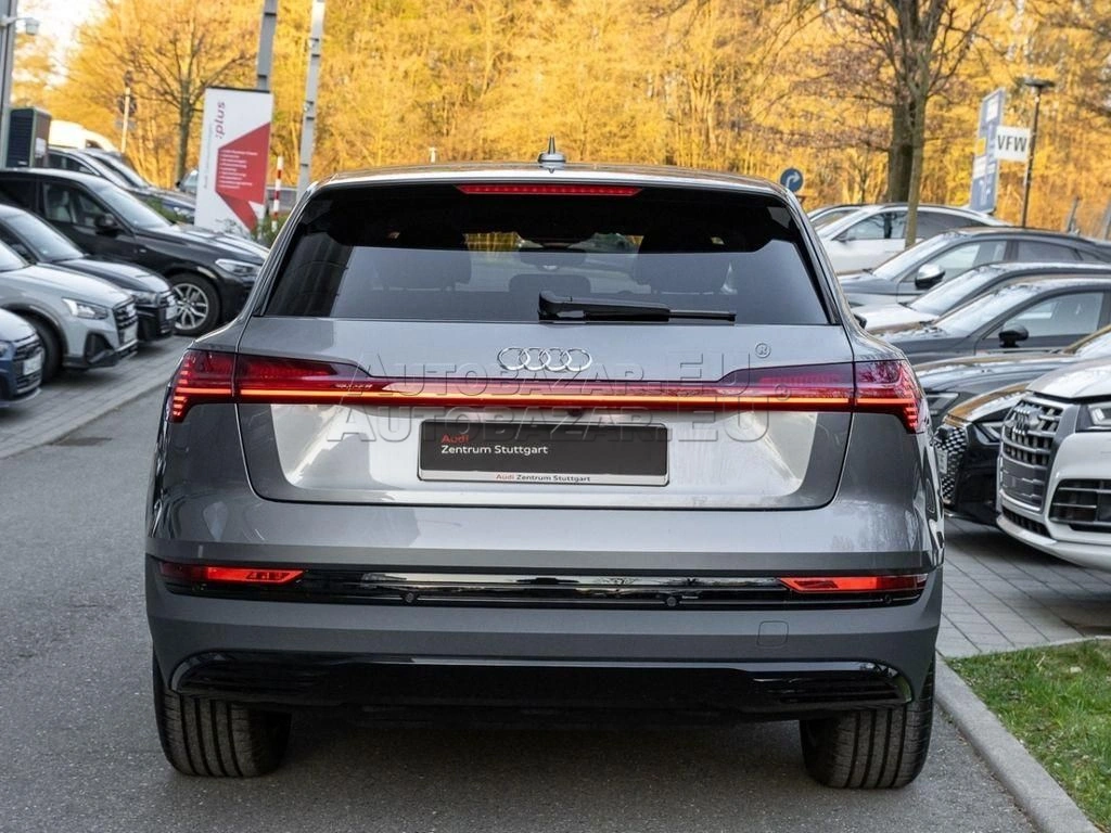 Audi e-tron 50 quattro