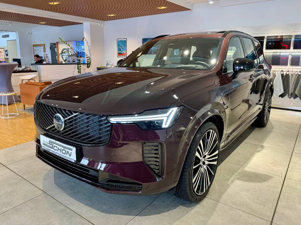 Volvo XC90 Ultra Dark T8 Recharge Plug-In Hybrid