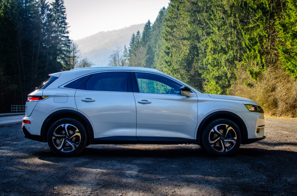 DS Automobiles 7 CROSSBACK