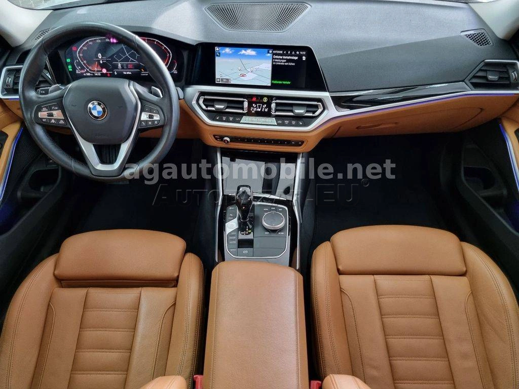 BMW Rad 3 Touring 330d  A/T