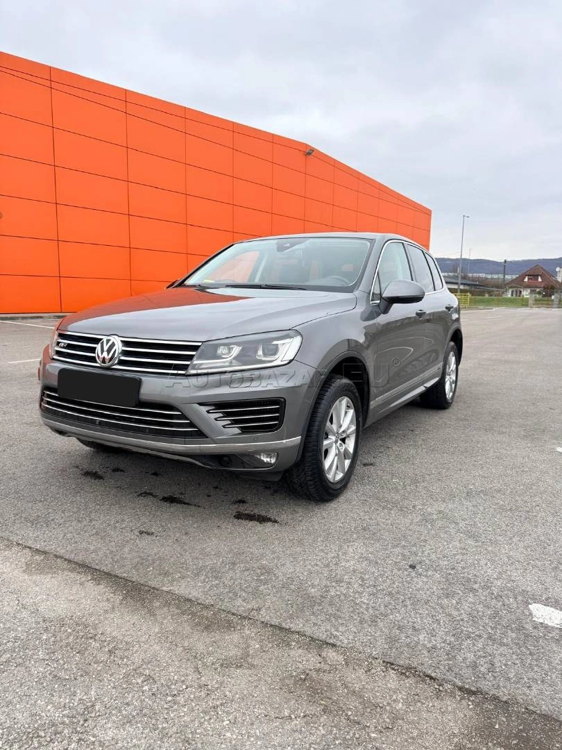 Volkswagen Touareg II 3.0 V6 TDI BMT 4MOTION R-Line, 193kW, A8, 5d.