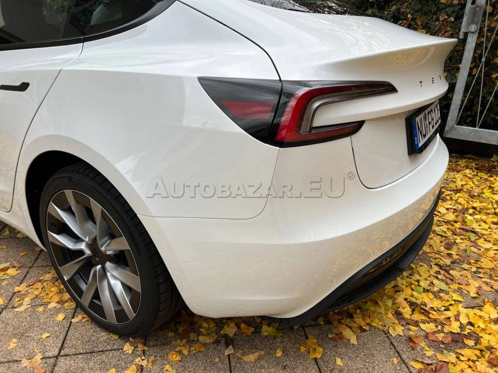 Tesla Model 3 Long Range