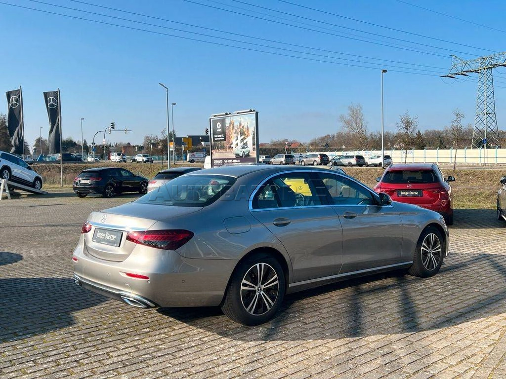 Mercedes-Benz E trieda Sedan 200 d A/T