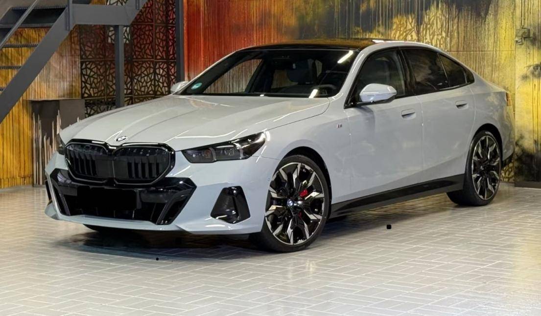 BMW Rad 5 540d xDrive MSport Head Up / Panorama - H&K Audio - 69.900€ NETTO