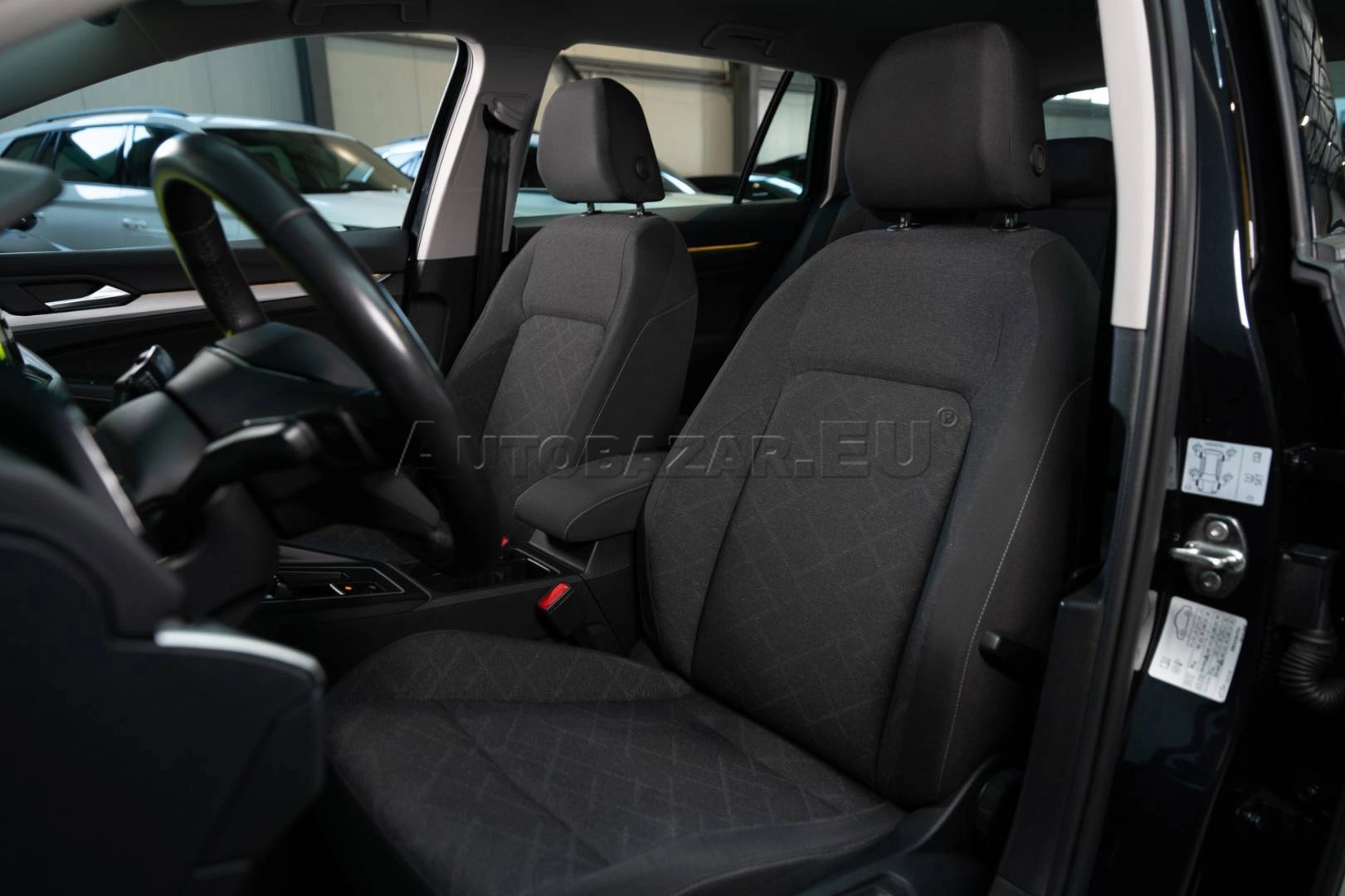 Volkswagen Golf 2022 na predaj – fotografia 10