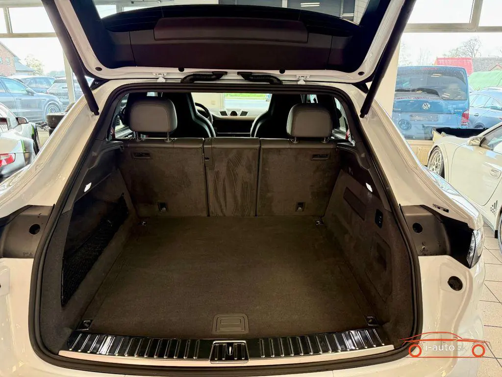 Porsche Cayenne 2023 na predaj – fotografia 11