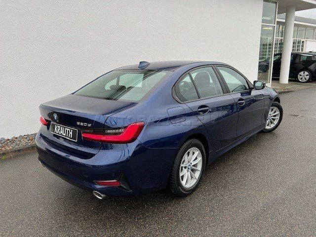 BMW Rad 3 320d A/T